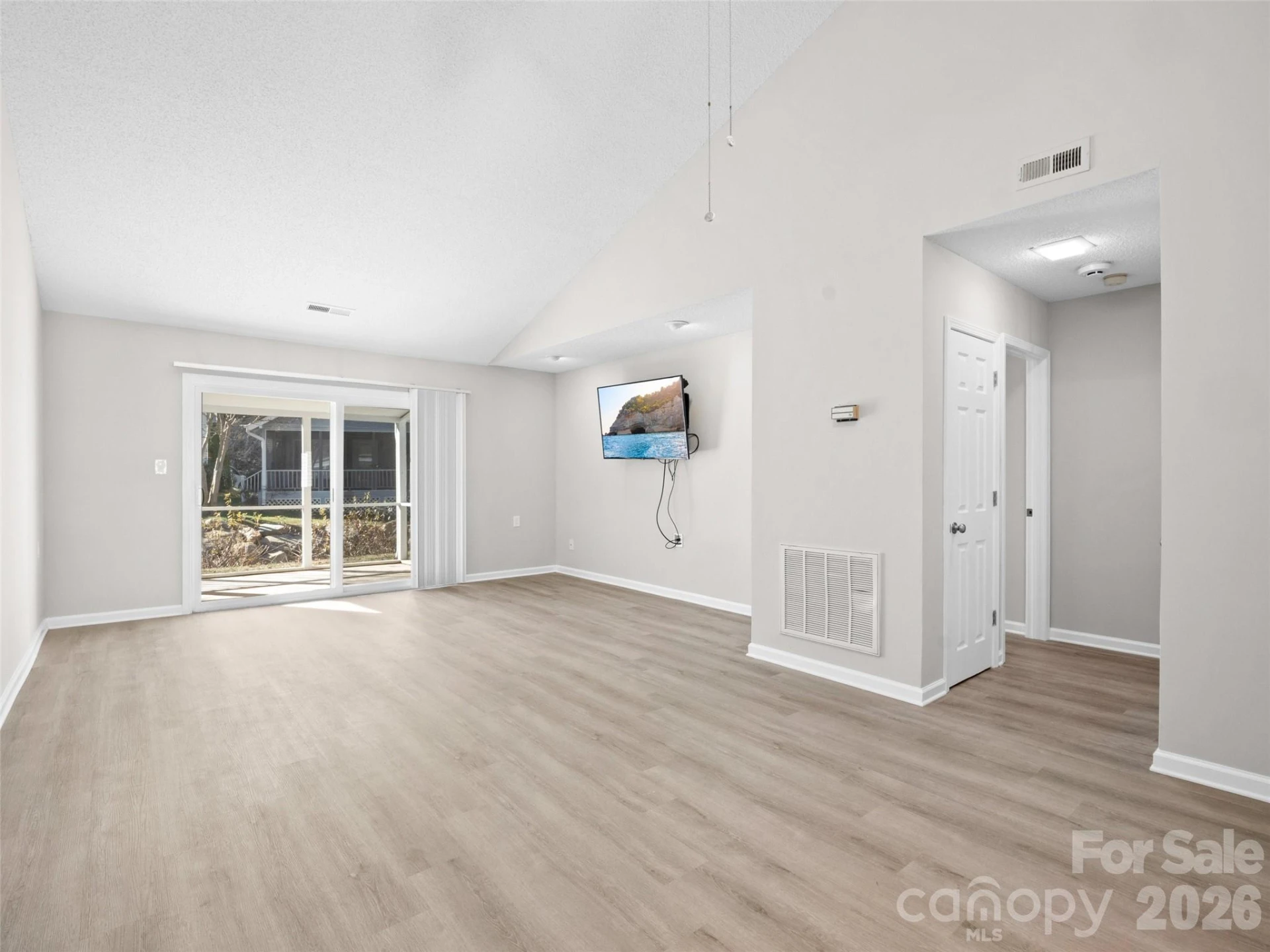 102 Llama Way - Photo 9