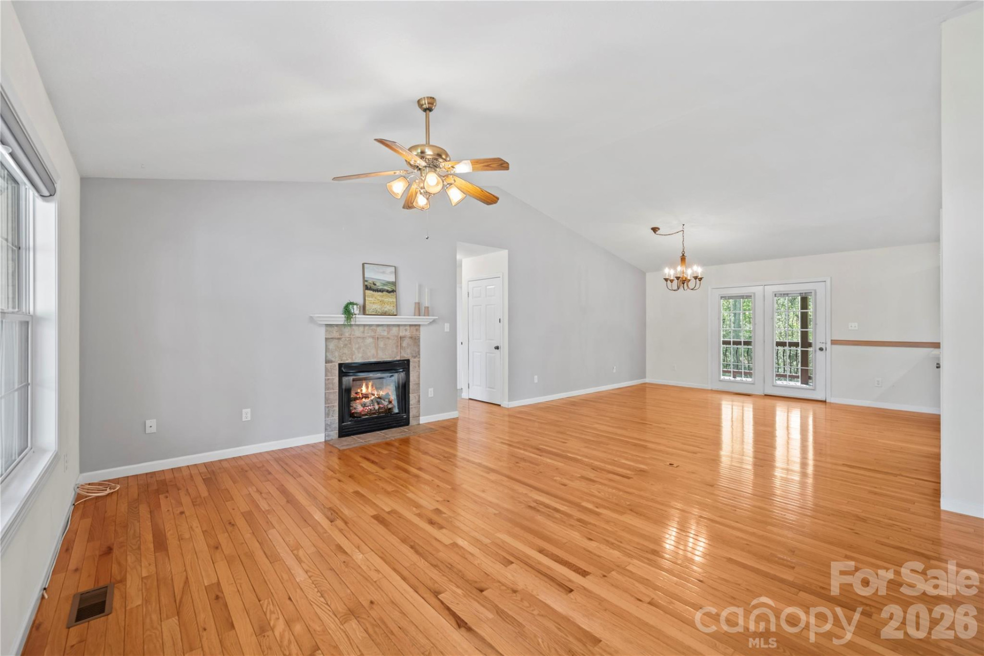 335 Hemlock Spring Trail - Photo 4