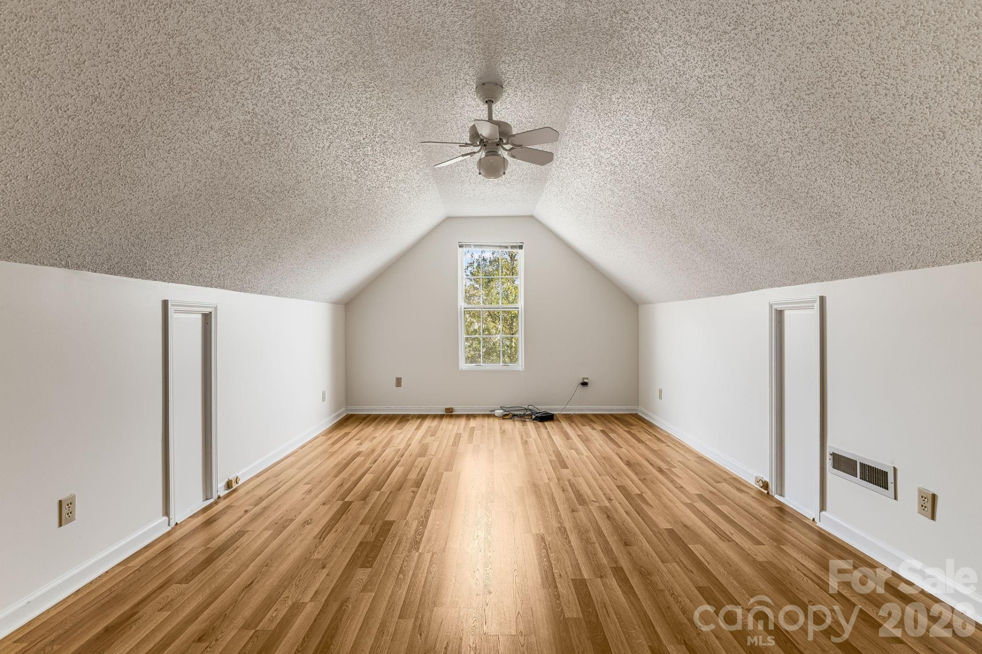 26 Golden Lane - Photo 31