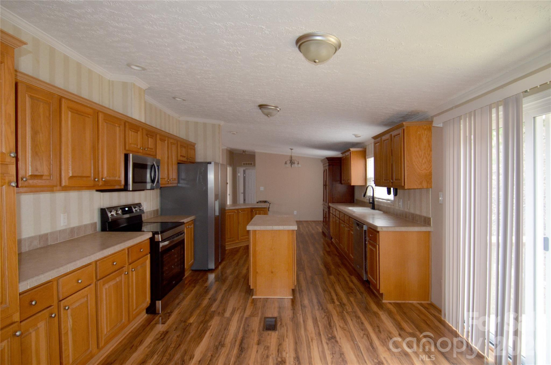 73 Walton Place Drive - Photo 12