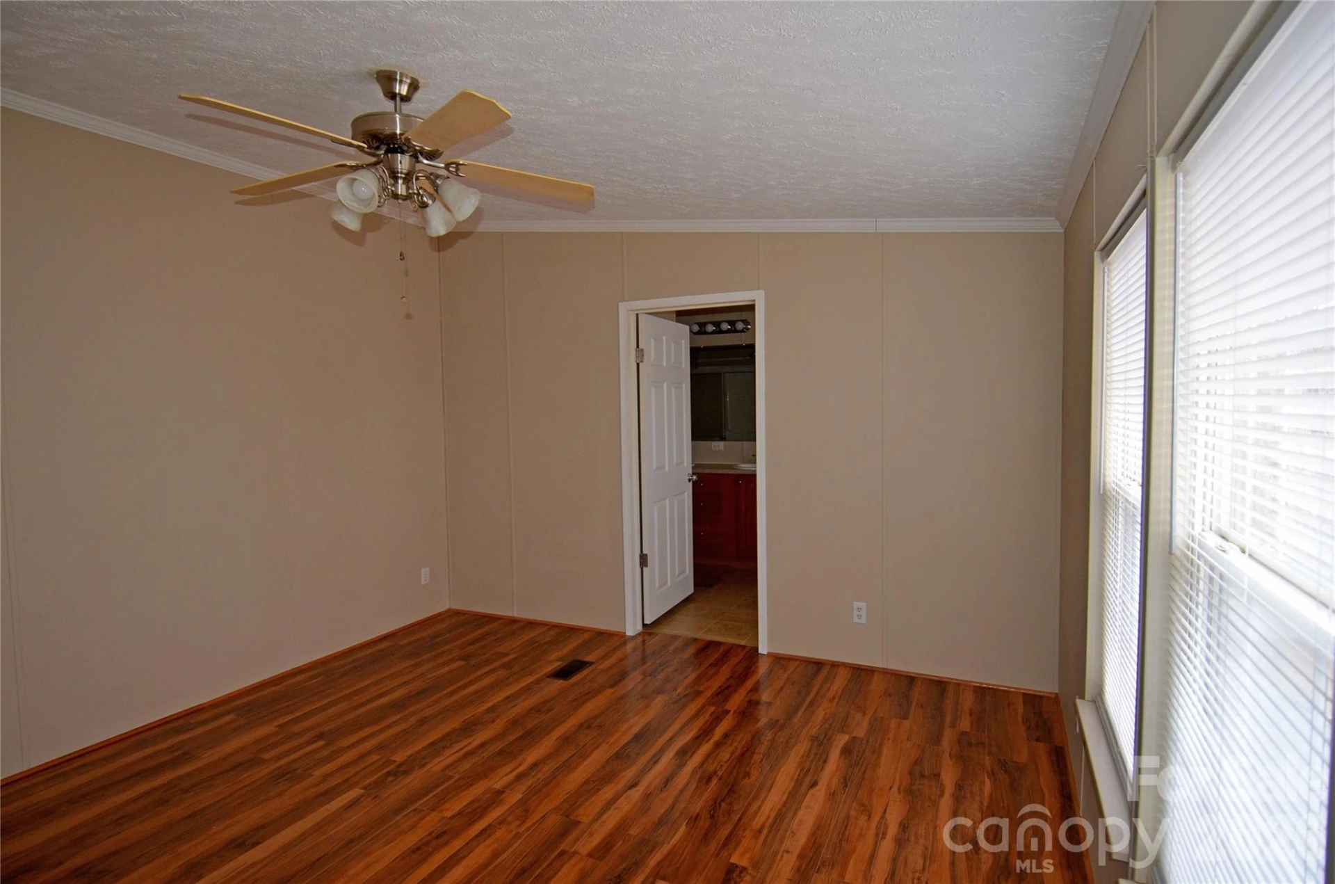 73 Walton Place Drive - Photo 16