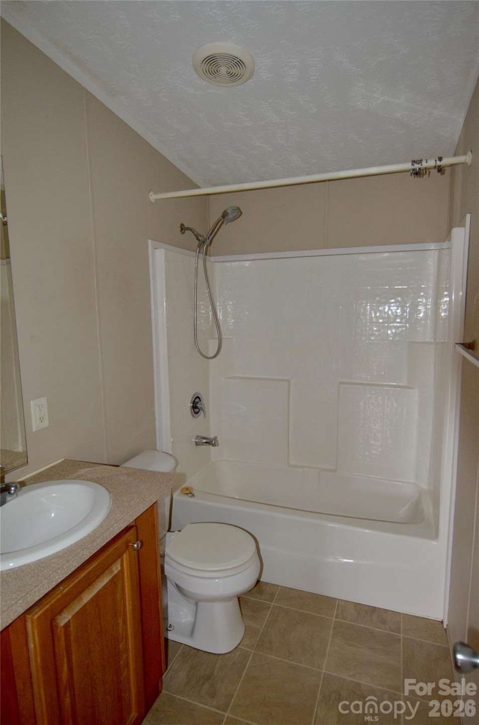 73 Walton Place Drive - Photo 9