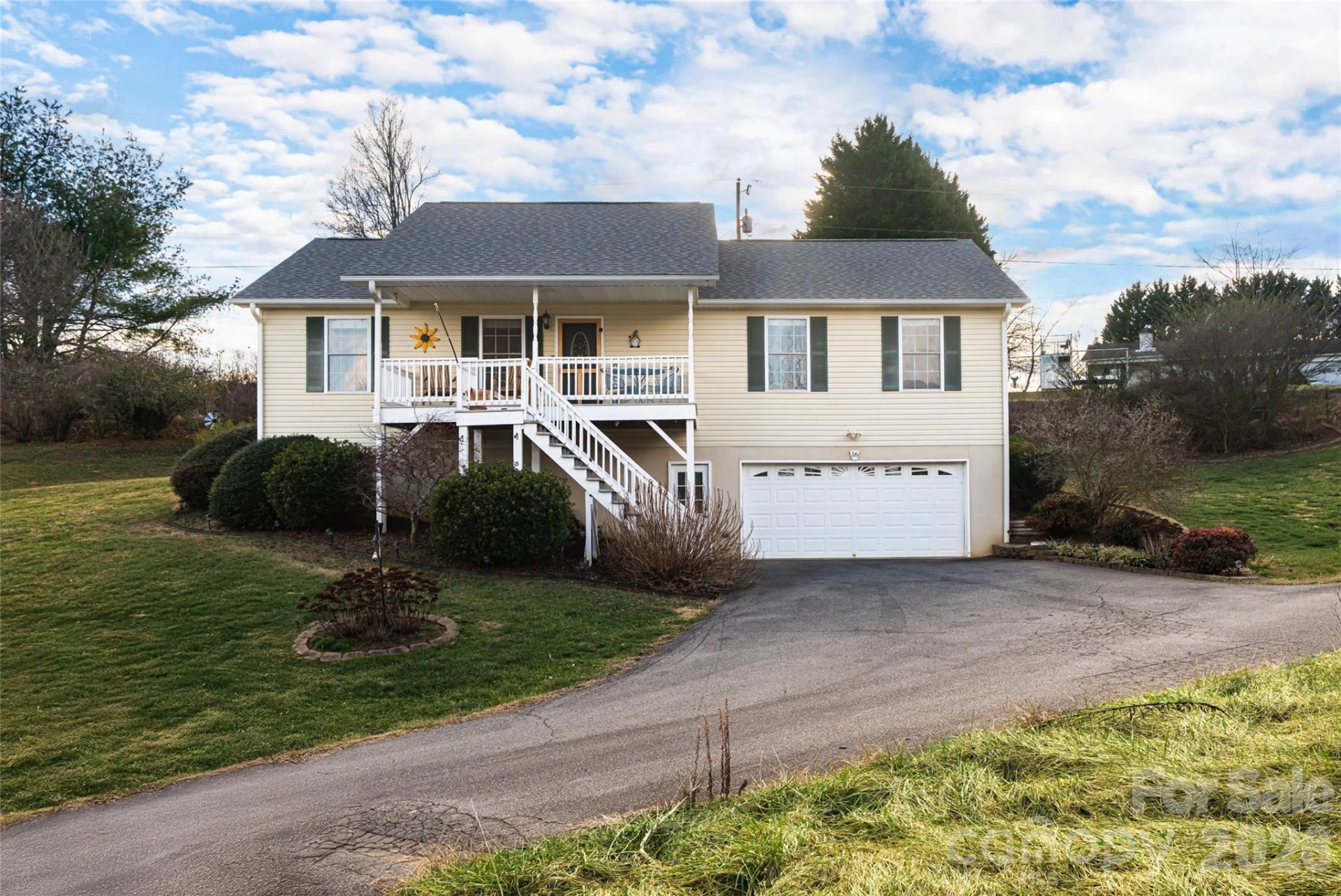 16 Kinsale Drive