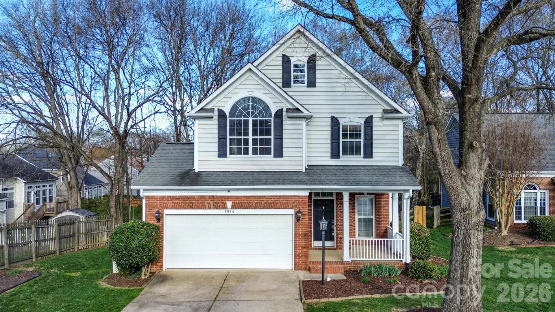 2816 Robyns Glen Drive - Photo 2