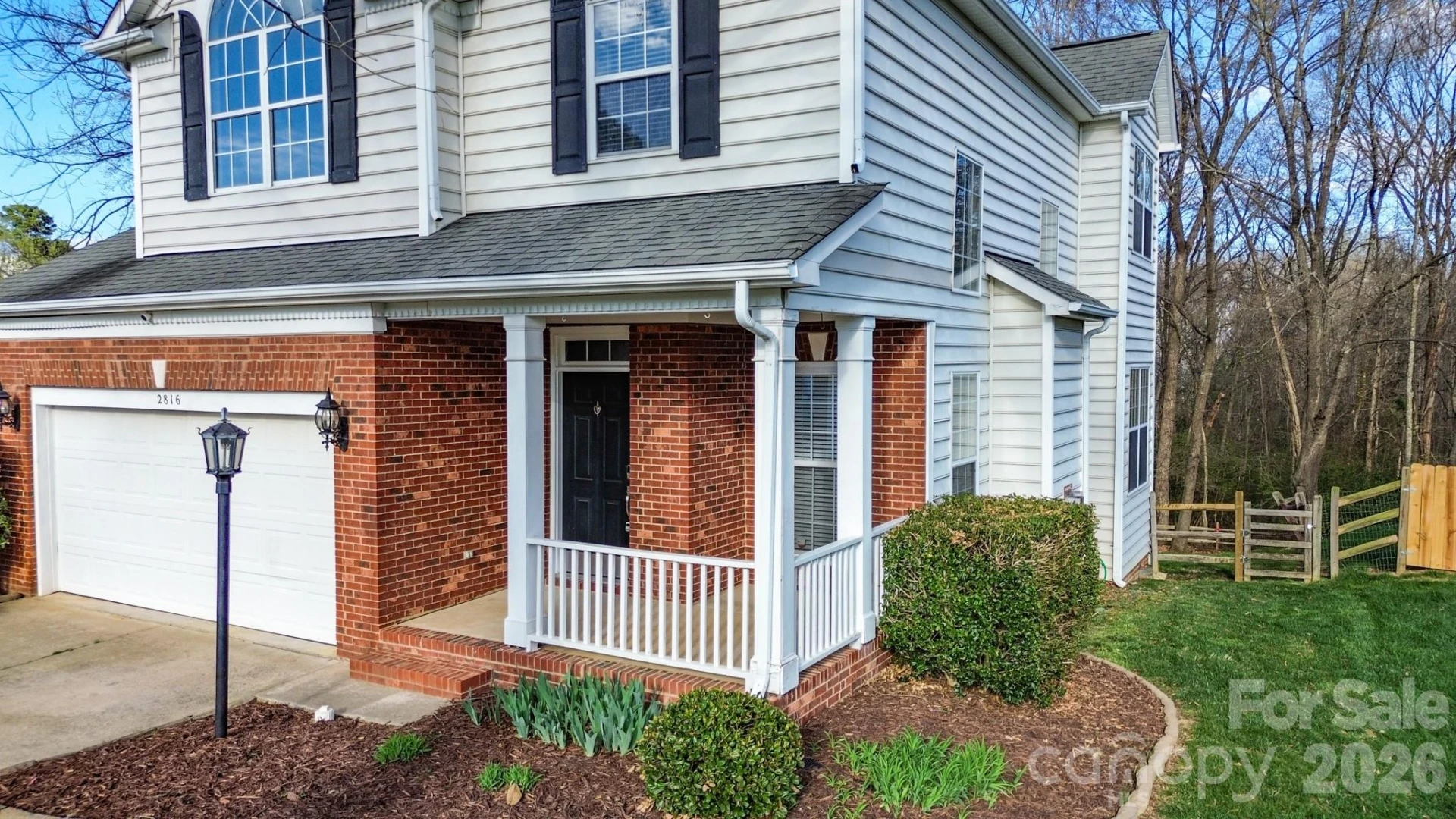 2816 Robyns Glen Drive - Photo 3