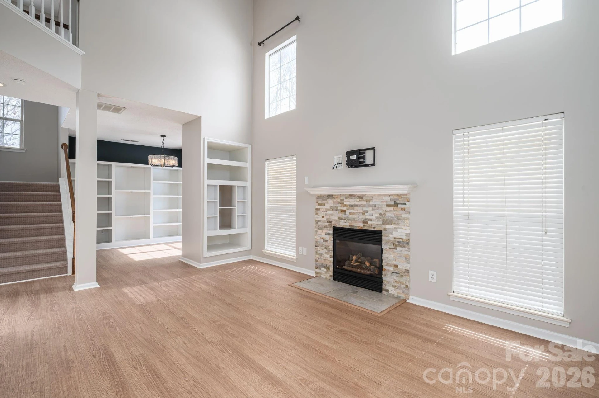 2816 Robyns Glen Drive - Photo 4