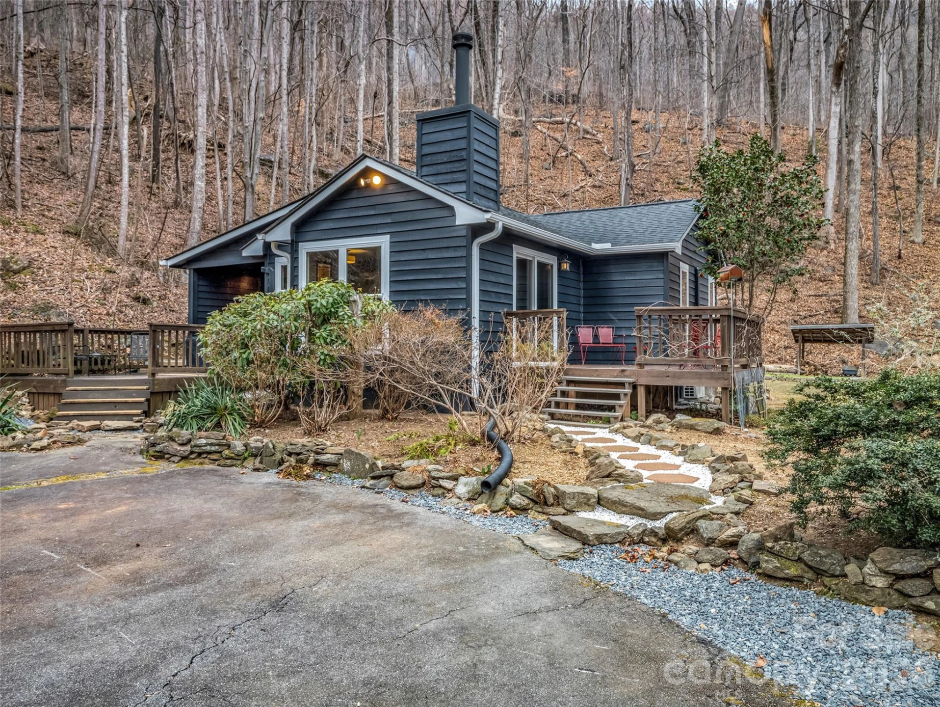 1586 Skyuka Mountain Road - Photo 5