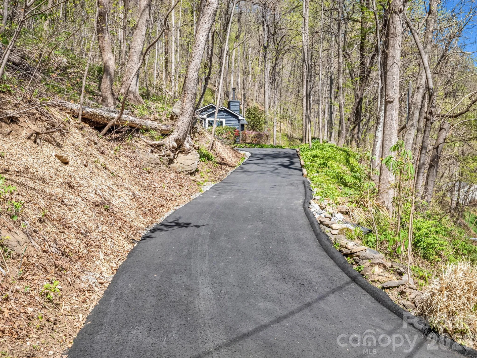 1586 Skyuka Mountain Road - Photo 35