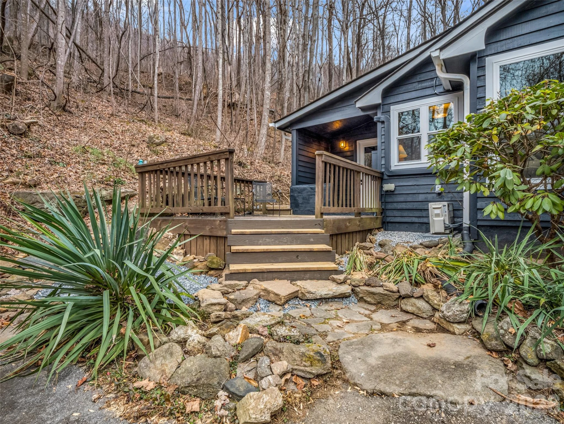1586 Skyuka Mountain Road - Photo 6