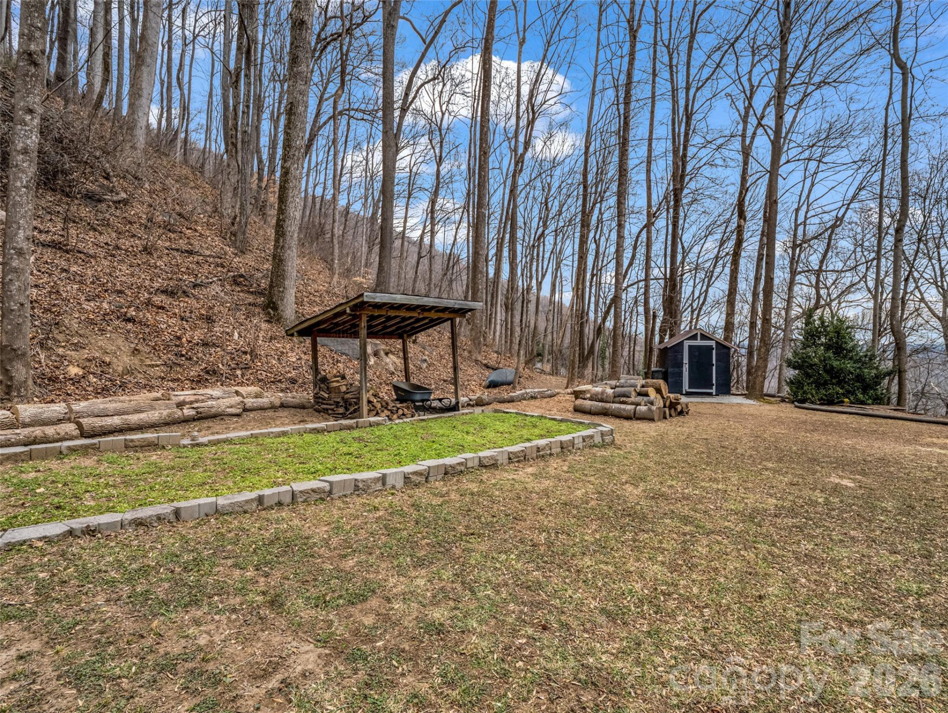 1586 Skyuka Mountain Road - Photo 32
