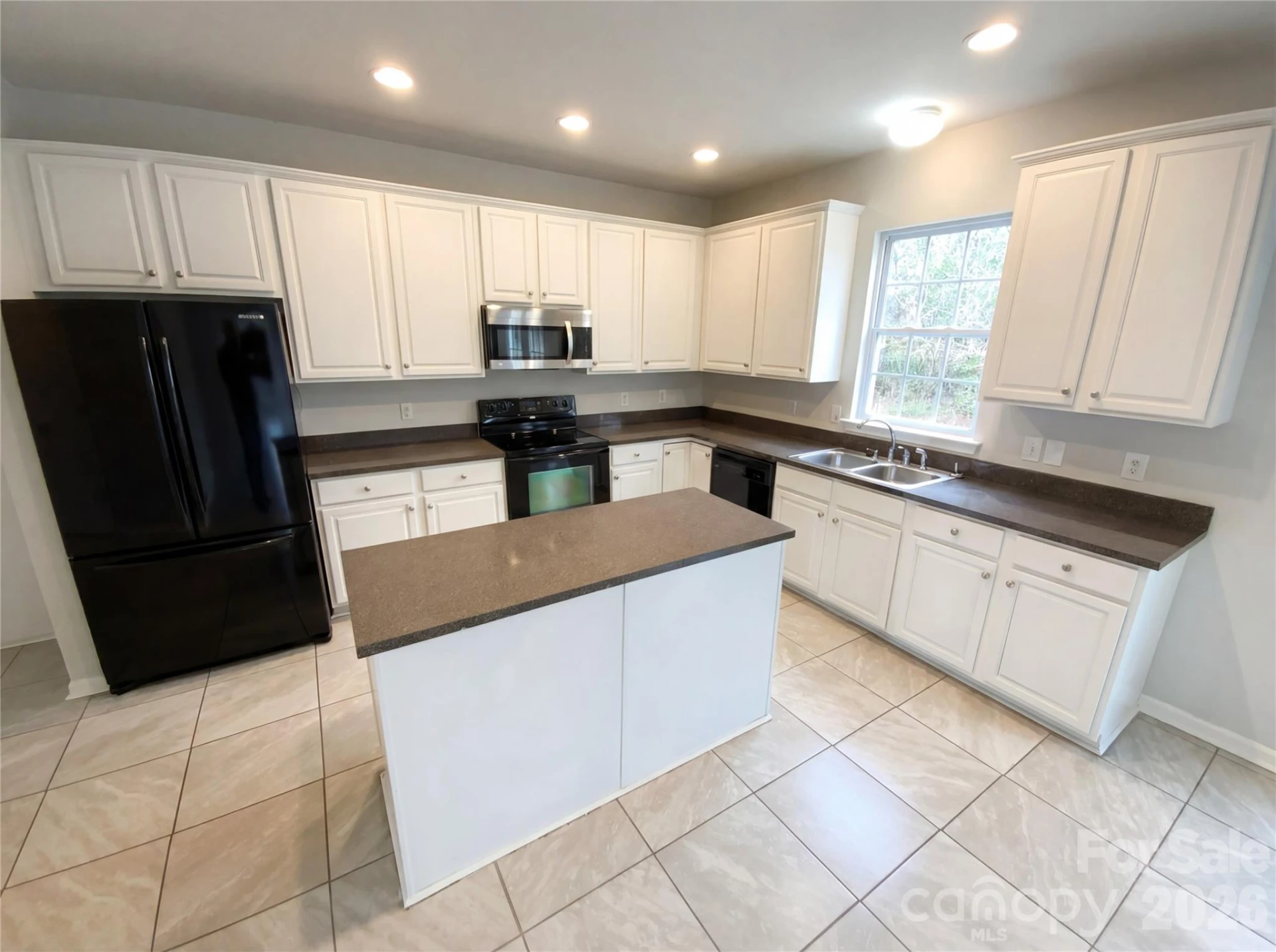 138 Woodside Village Drive - Photo 2