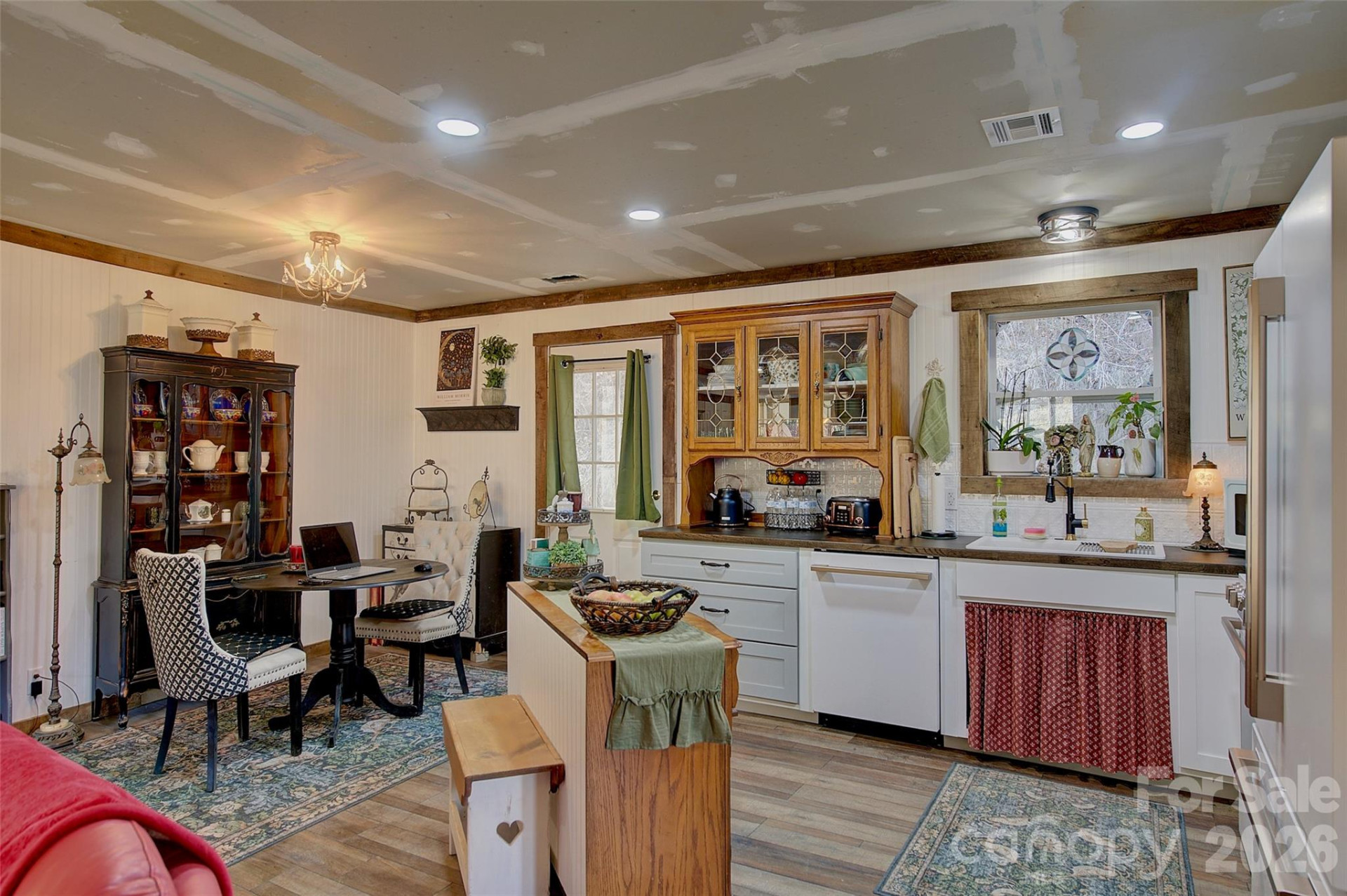 1029 Jacks Creek Road - Photo 4