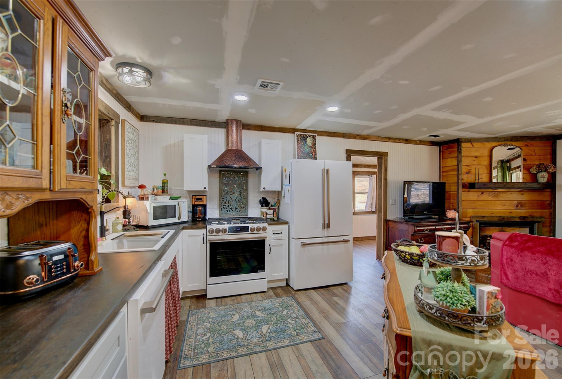 1029 Jacks Creek Road - Photo 7