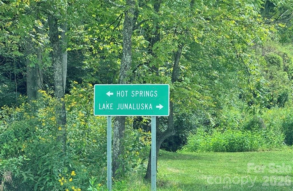 350 Scotts Trail - Photo 5