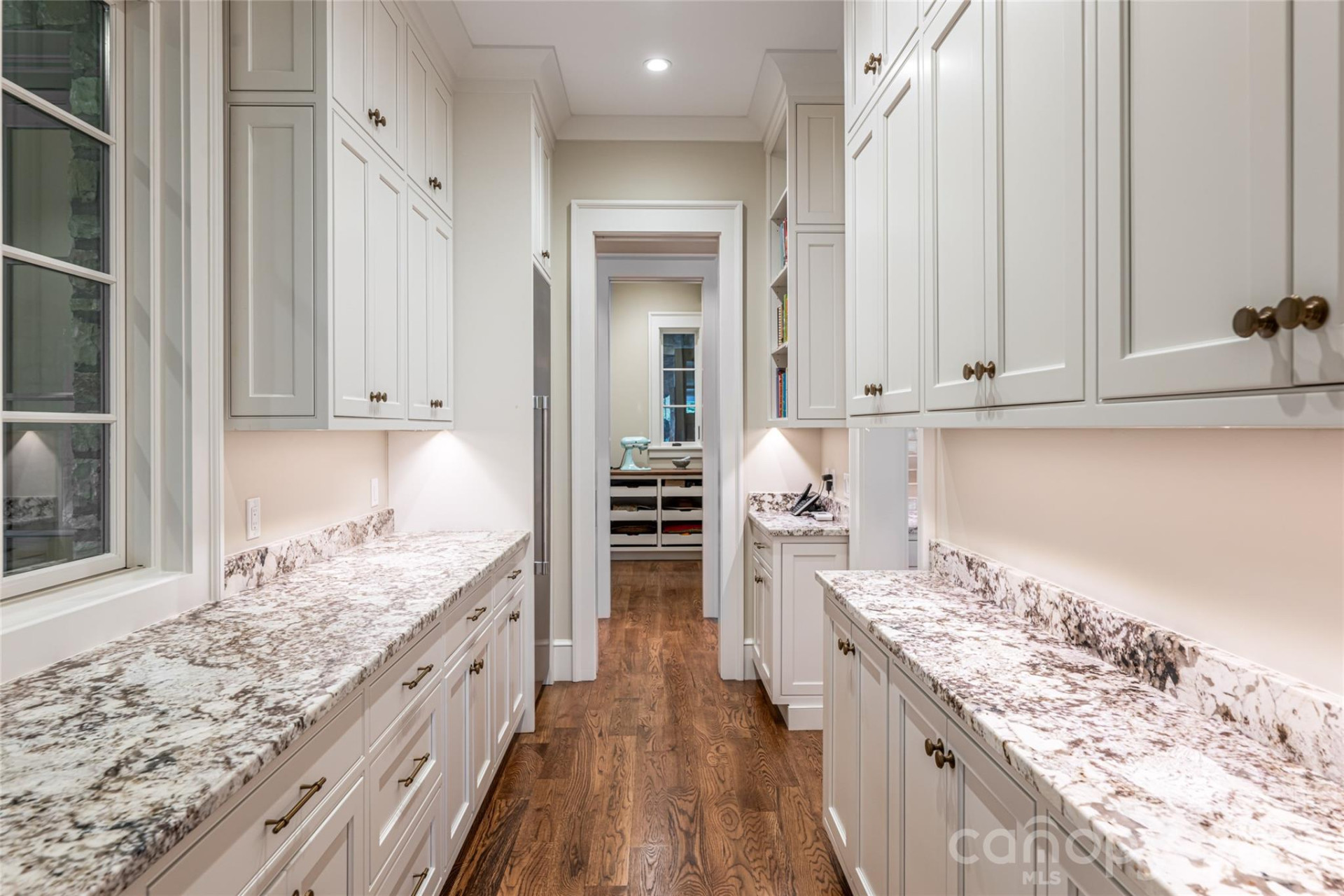 402 Vanderbilt Road - Photo 19