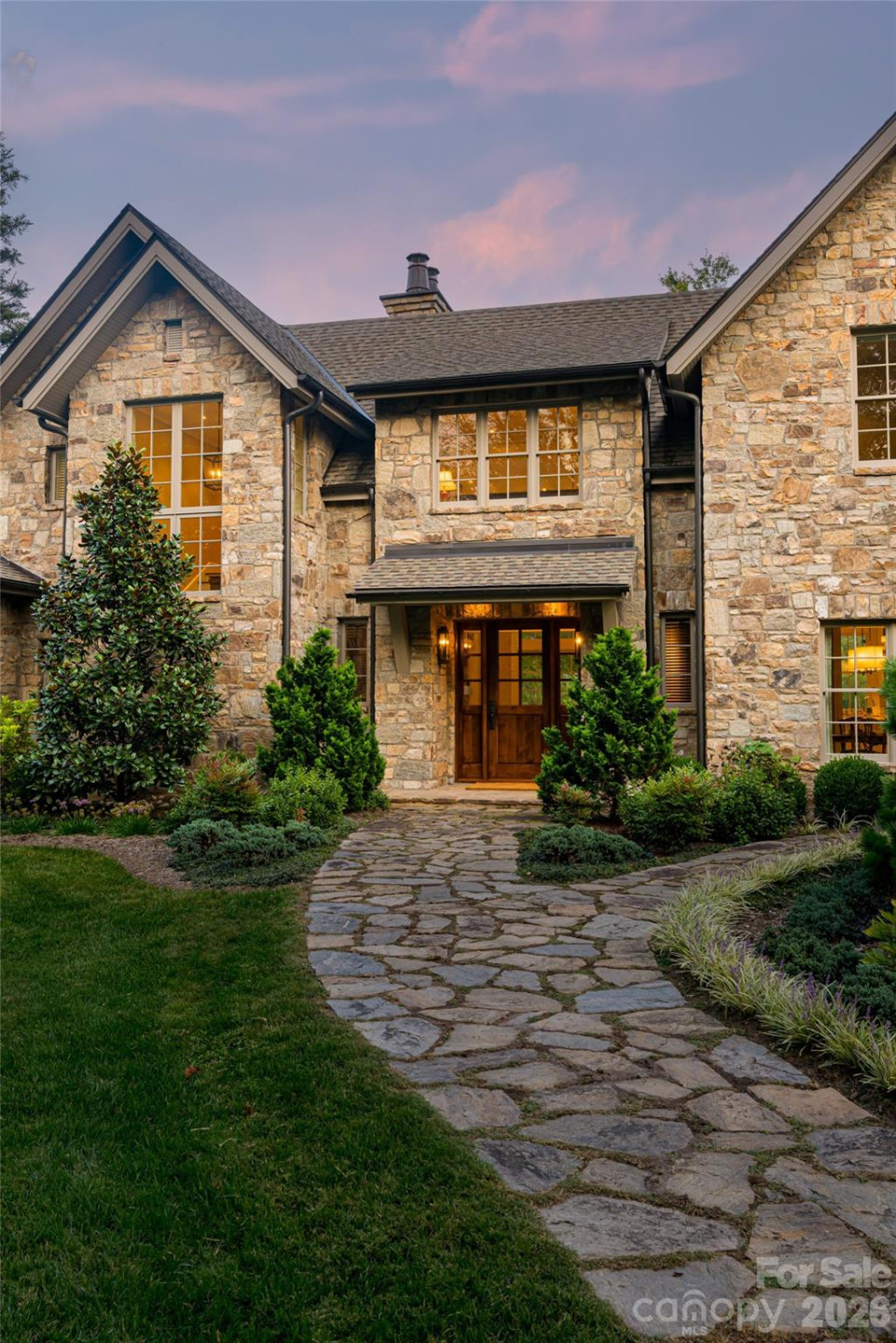 402 Vanderbilt Road - Photo 3