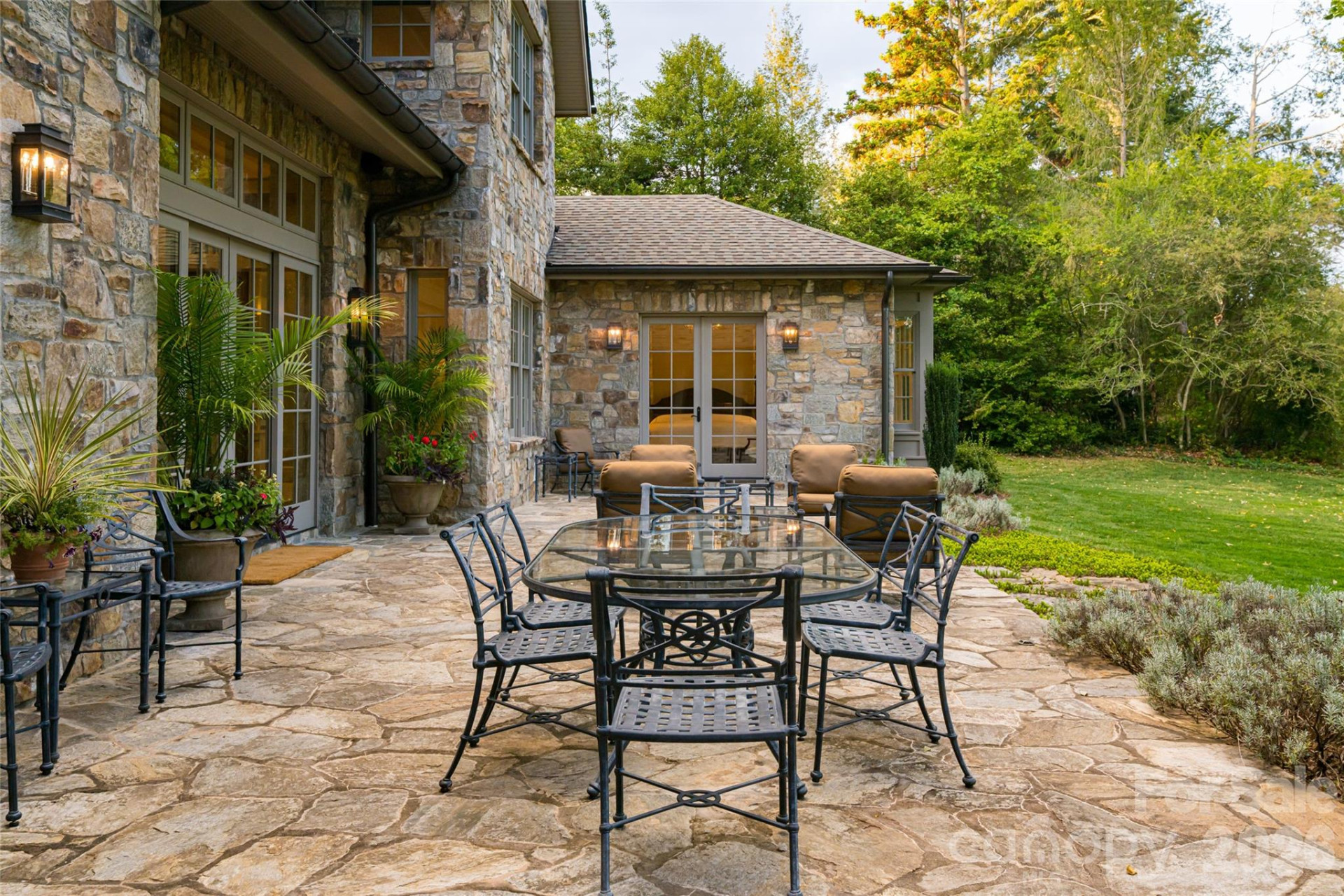 402 Vanderbilt Road - Photo 41