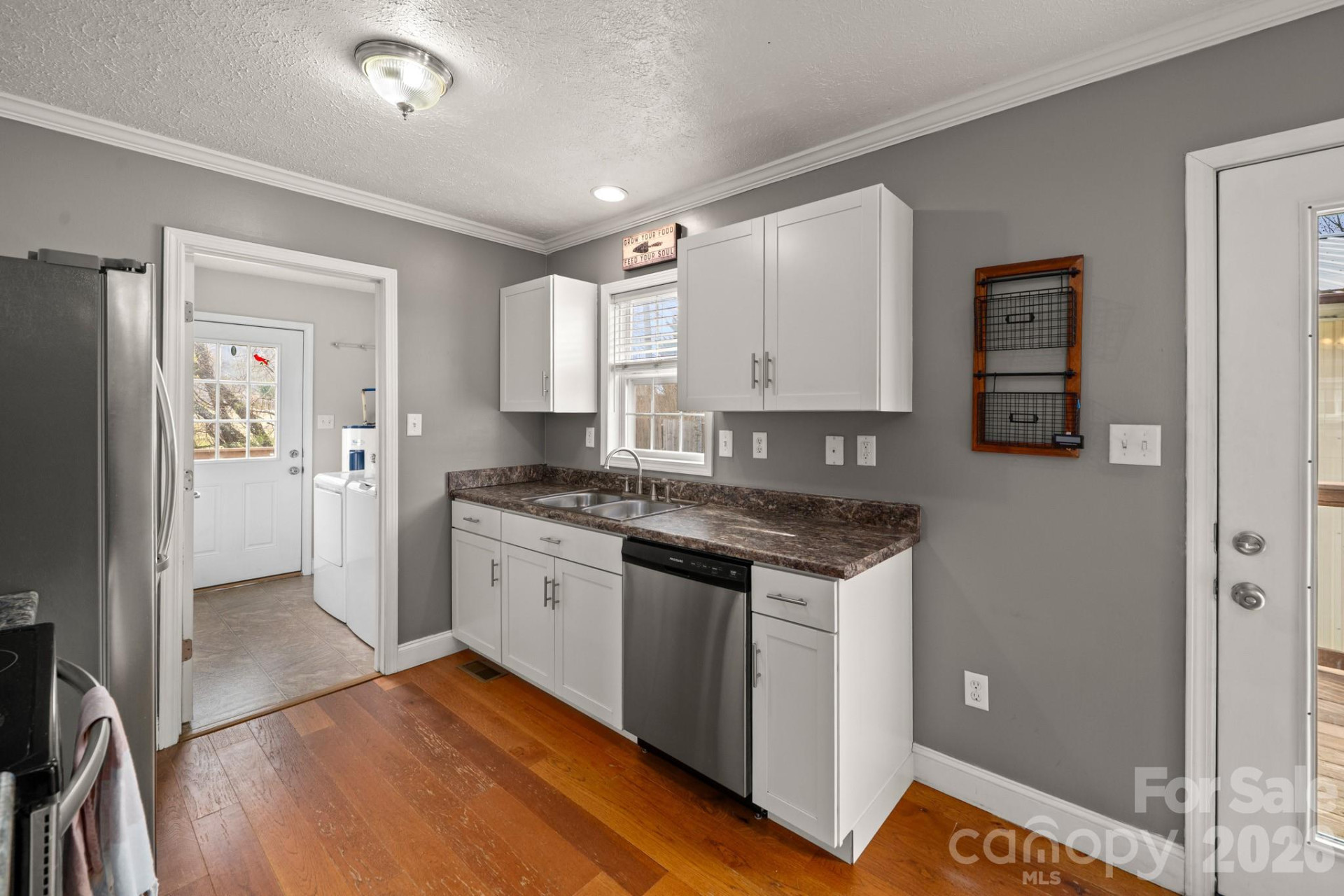 121 James Street - Photo 15