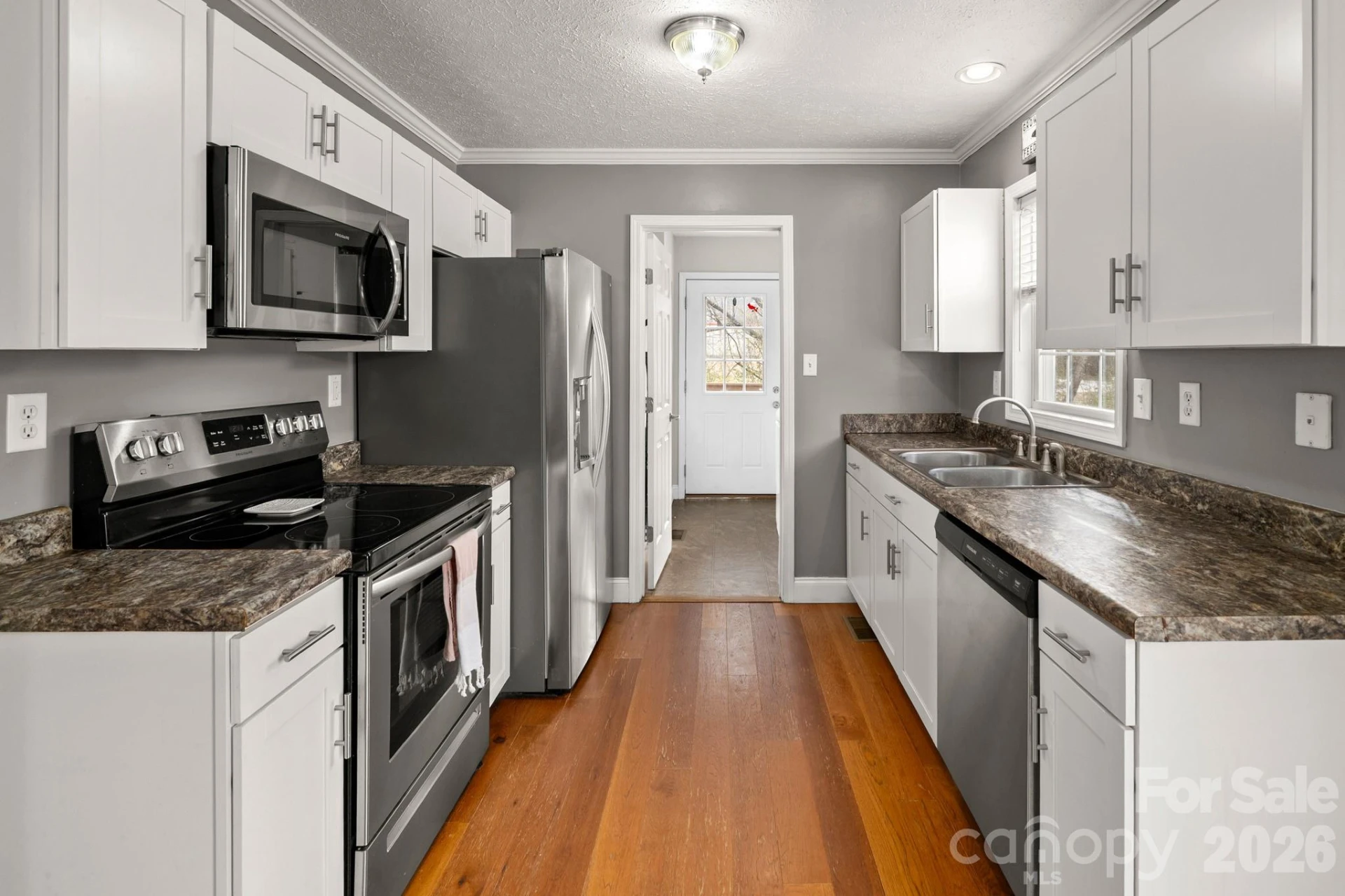 121 James Street - Photo 17