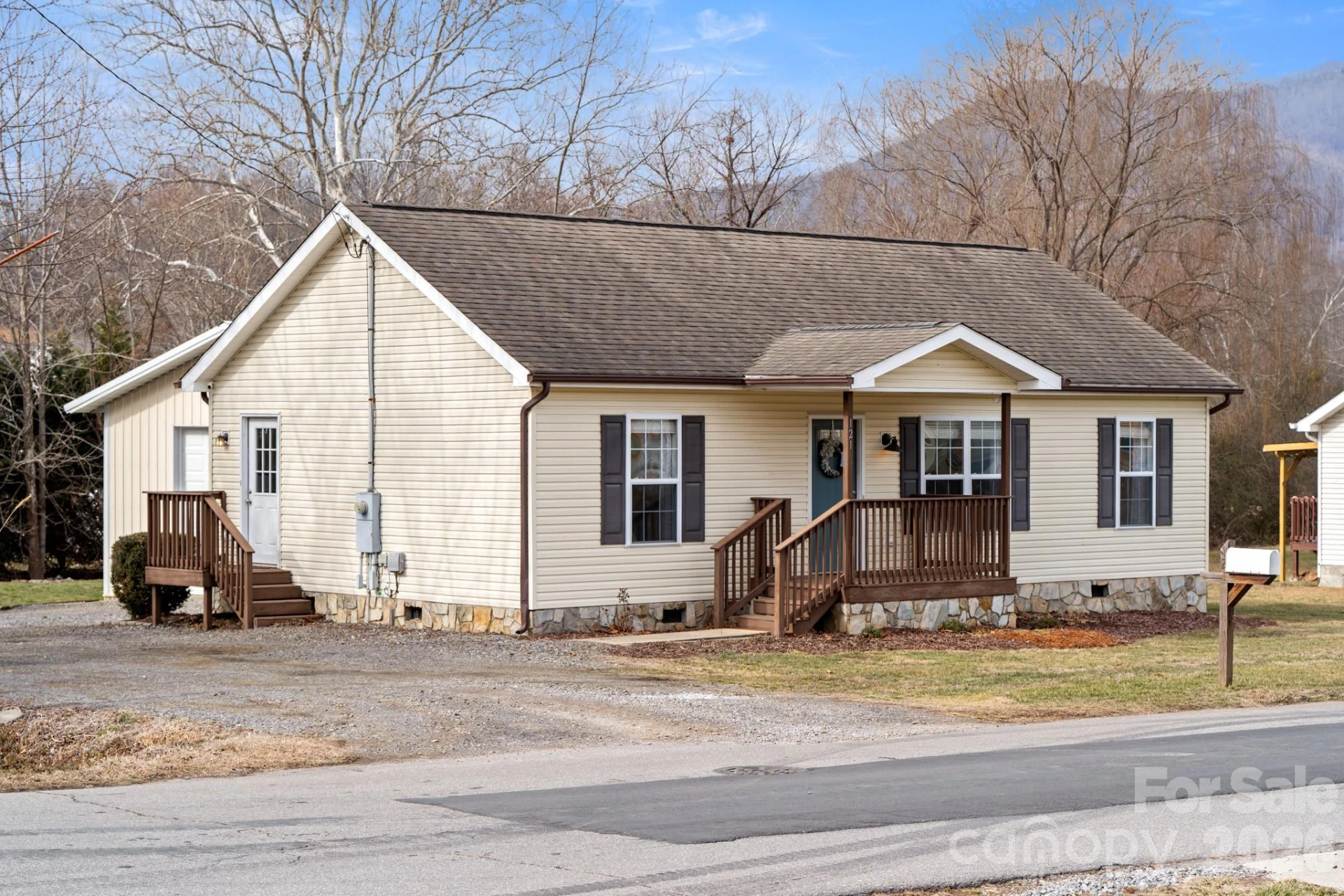 121 James Street - Photo 3