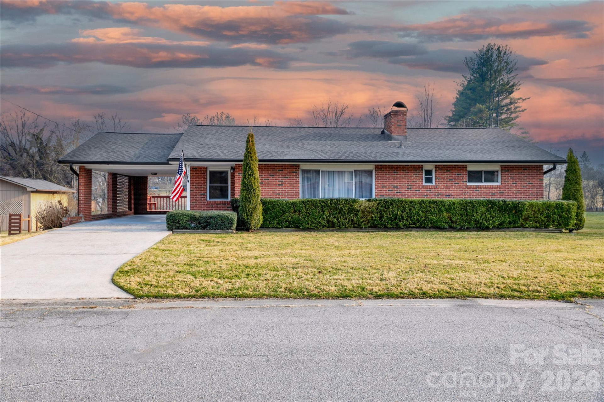 112 Allison Road - Photo 2