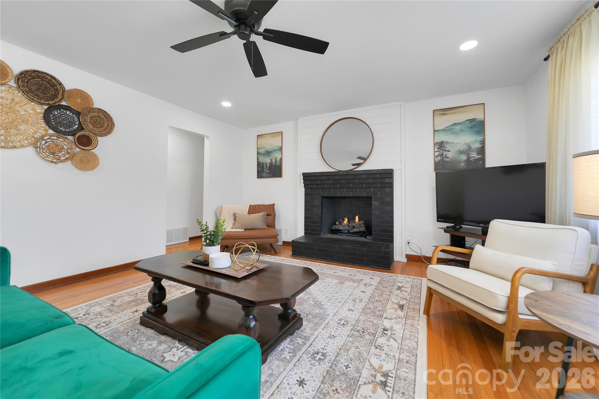 112 Allison Road - Photo 3