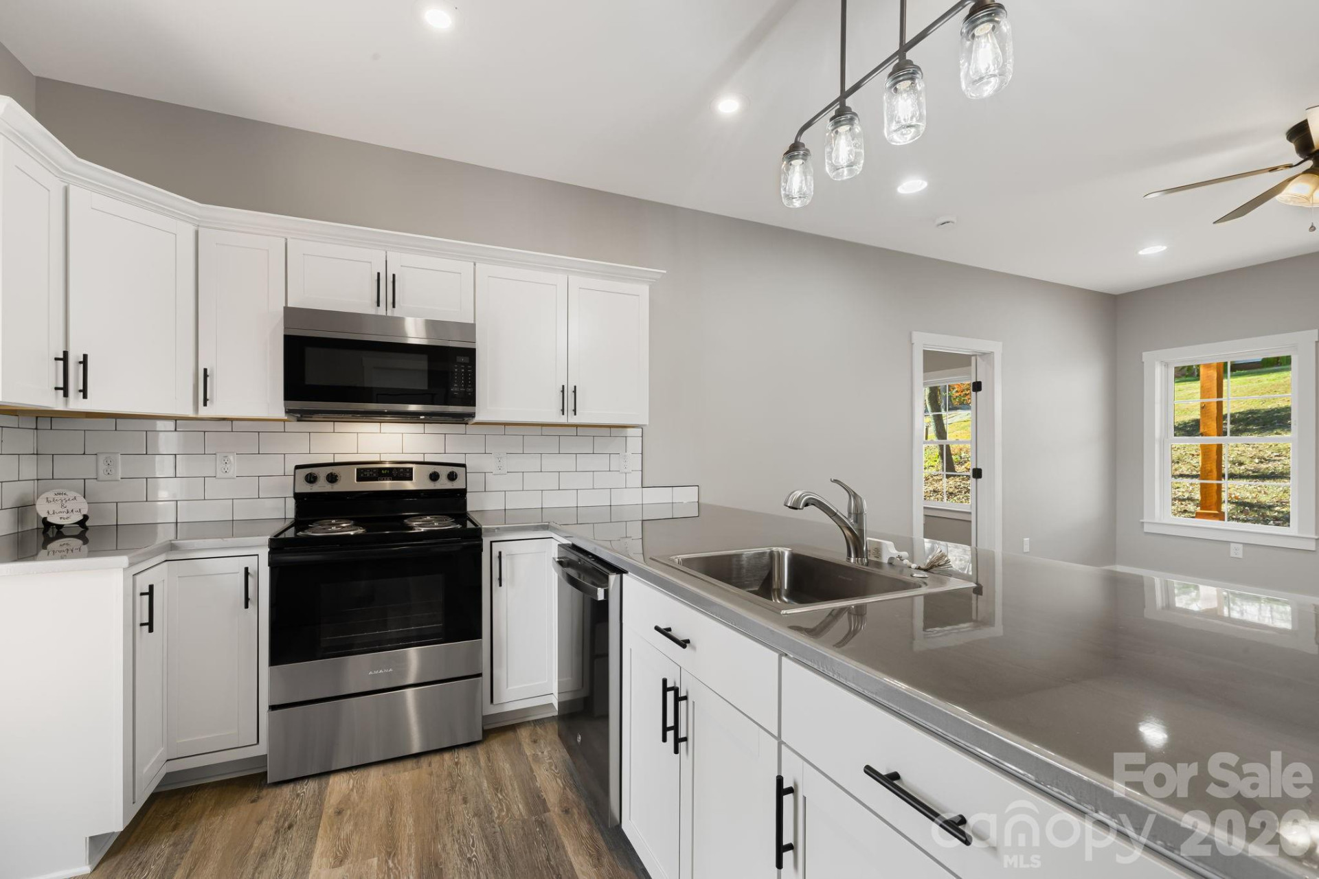 129 Brentwood Road - Photo 10