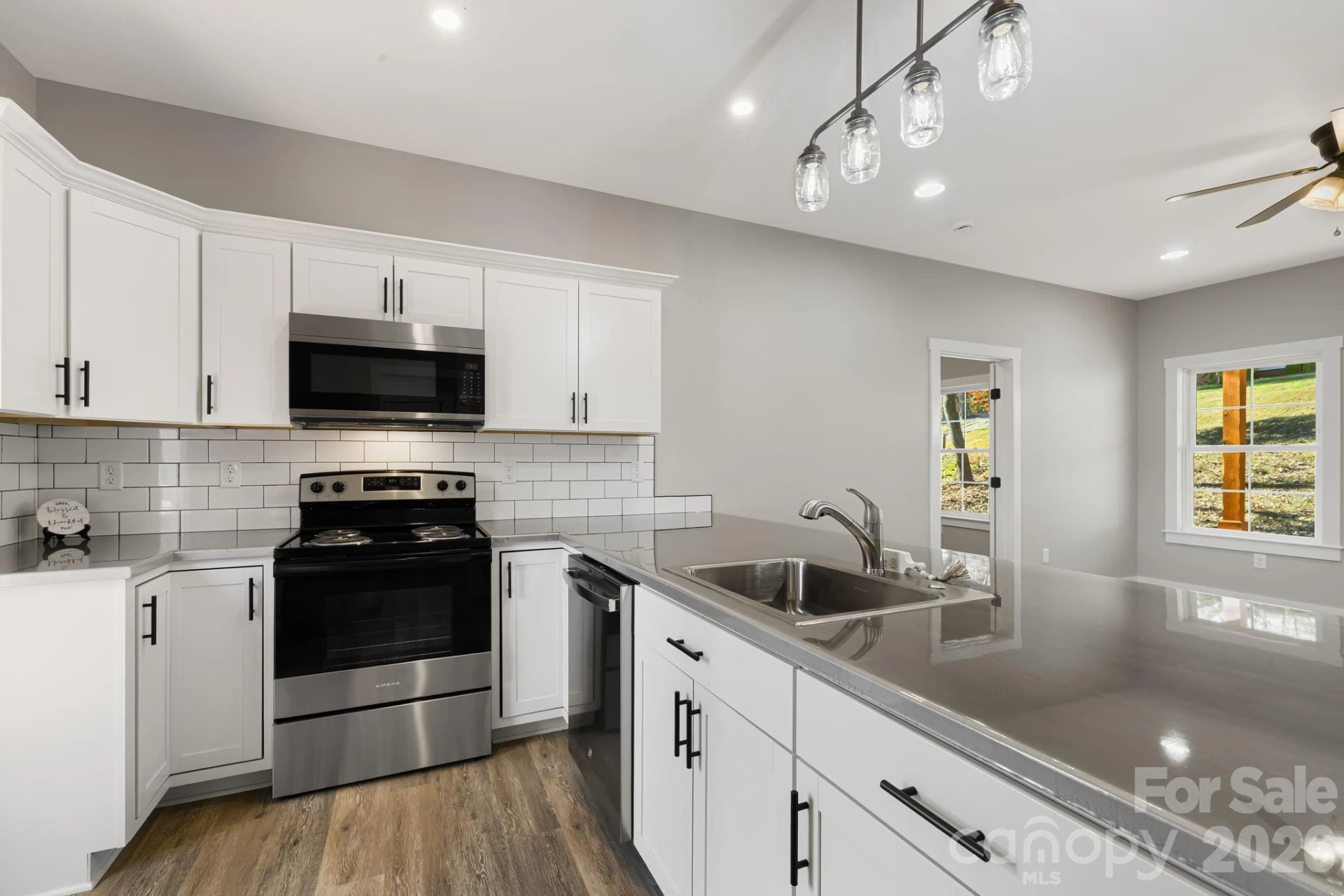 129 Brentwood Road - Photo 10