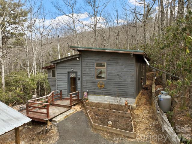 141 Overlook Drive, Spruce Pine, NC, 28777