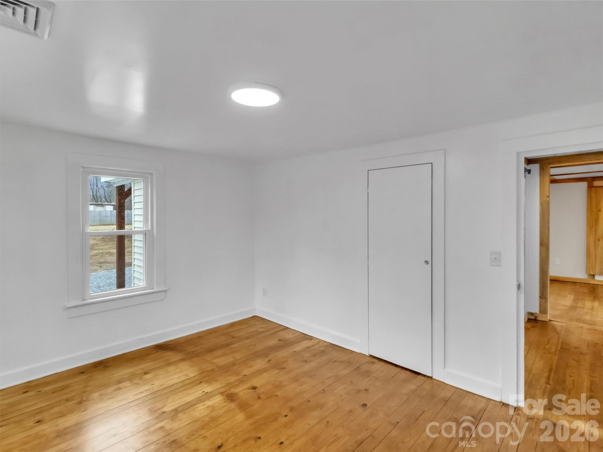 106 Long Street - Photo 12