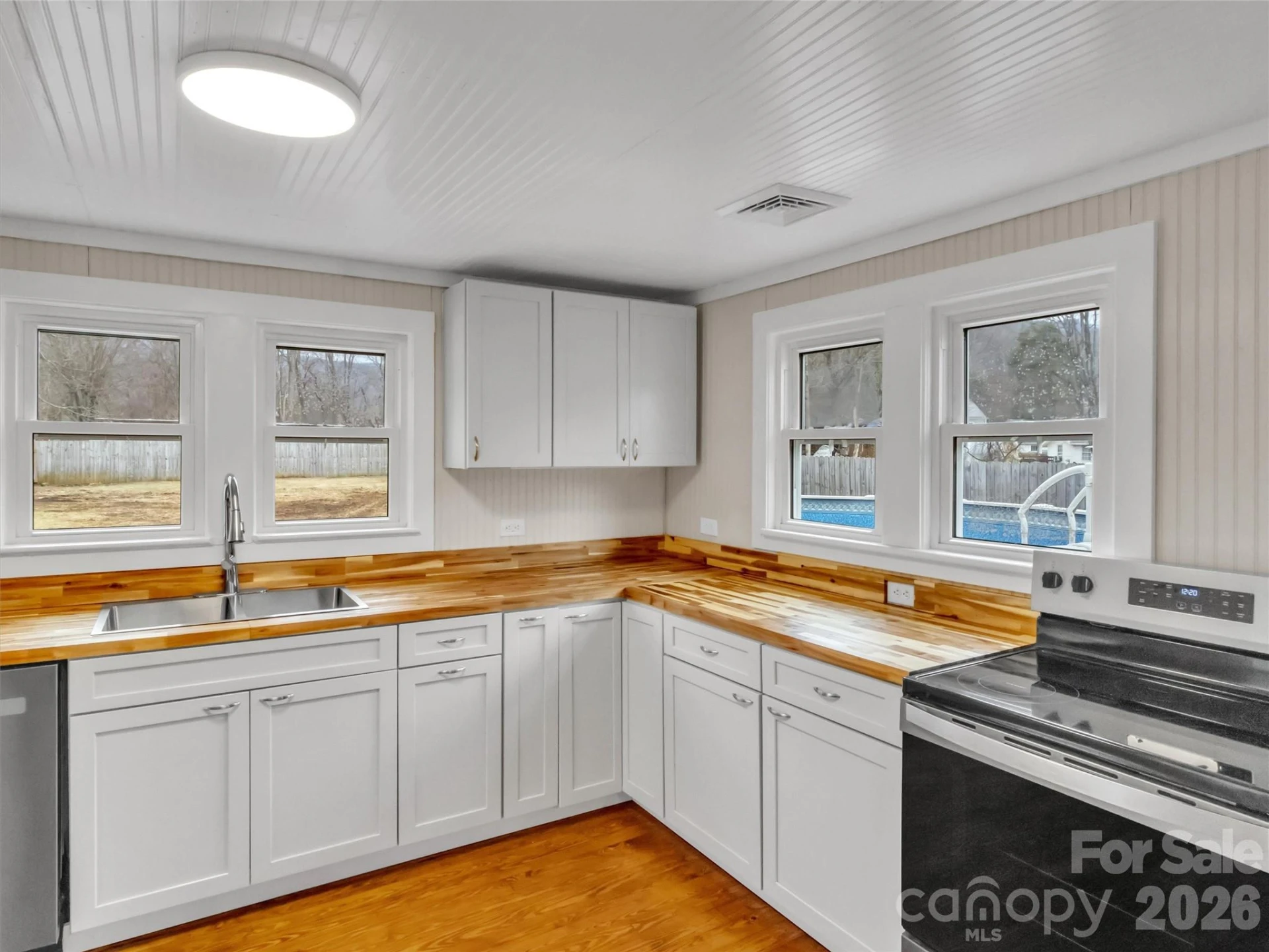 106 Long Street - Photo 9