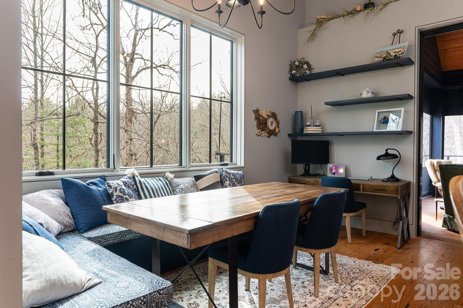 208 Glenroy Court - Photo 16