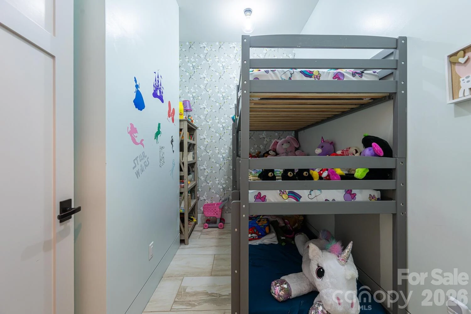 208 Glenroy Court - Photo 36