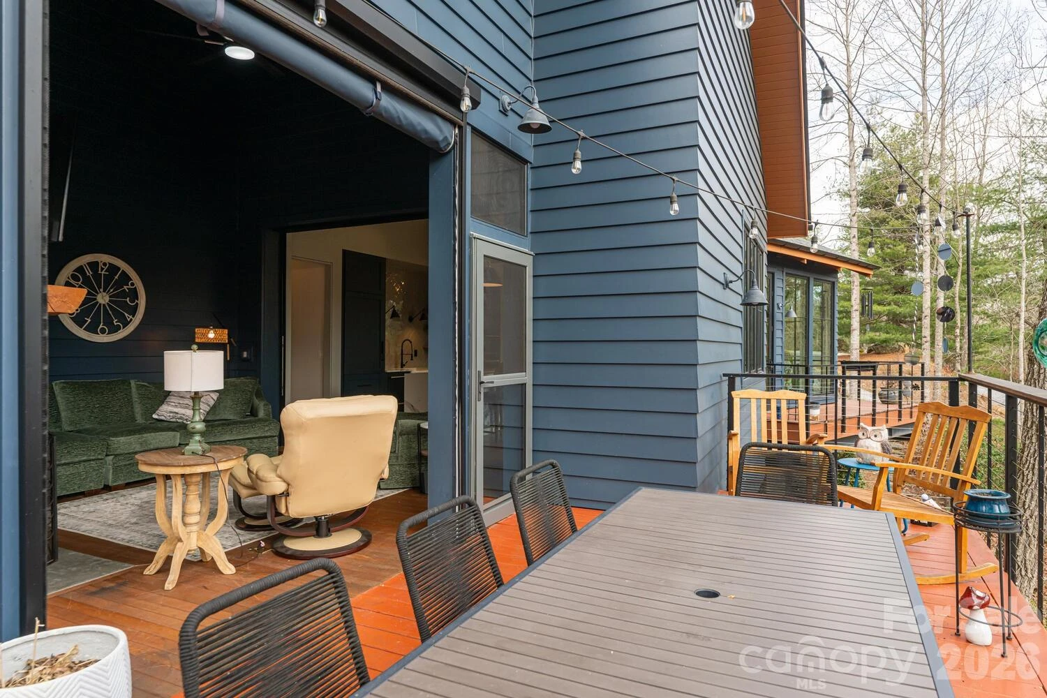 208 Glenroy Court - Photo 41