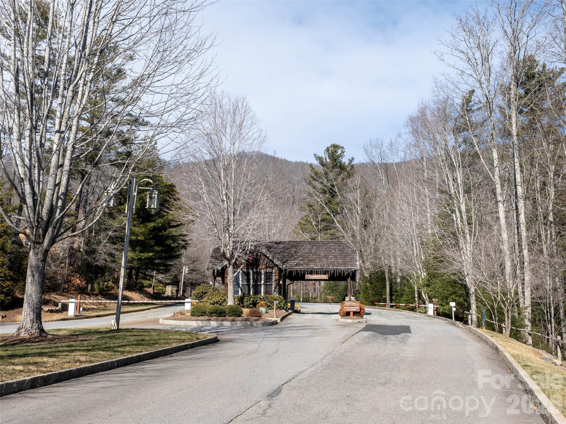 506 Southcliff Parkway - Photo 10