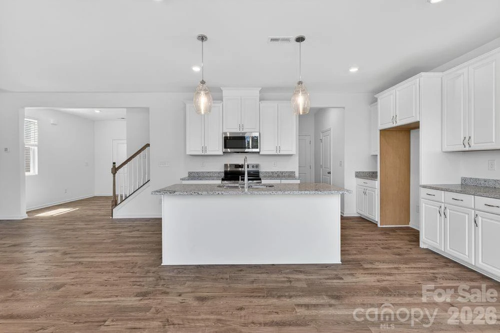 507 Silver Birch Court - Photo 3