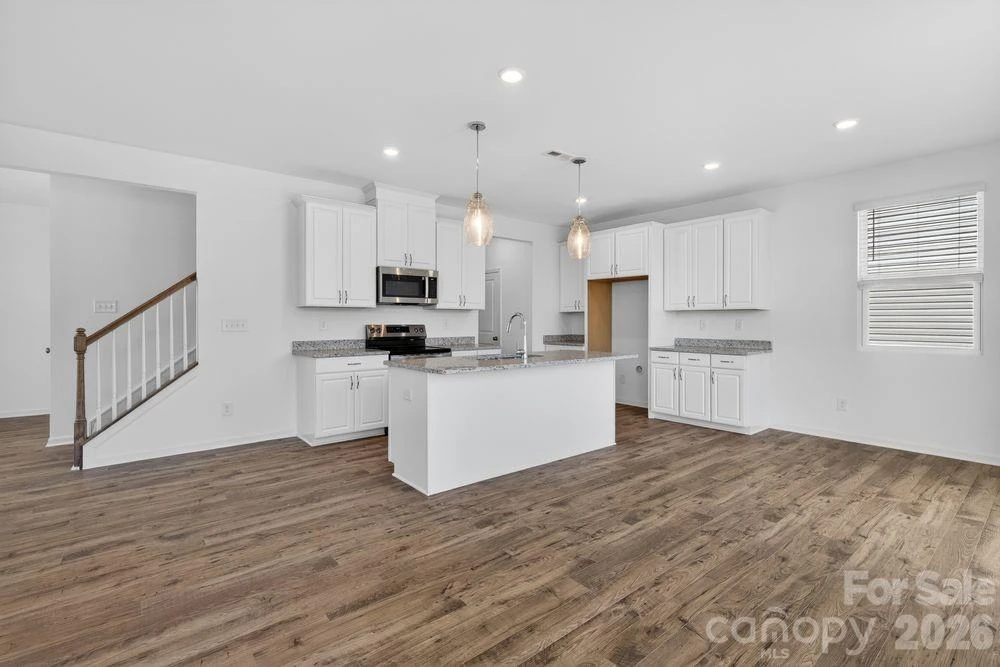 507 Silver Birch Court - Photo 4