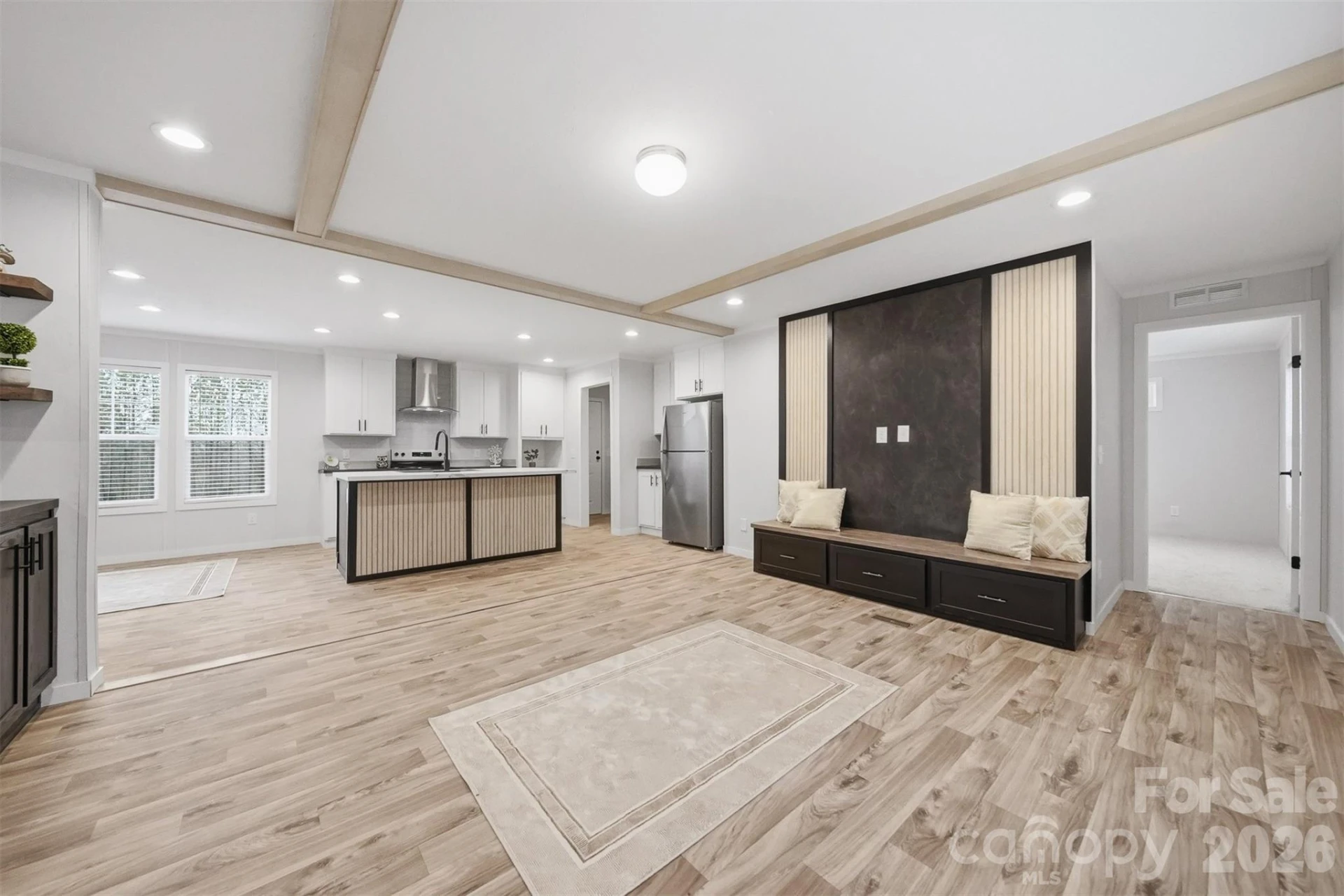 4184 Maple Trail