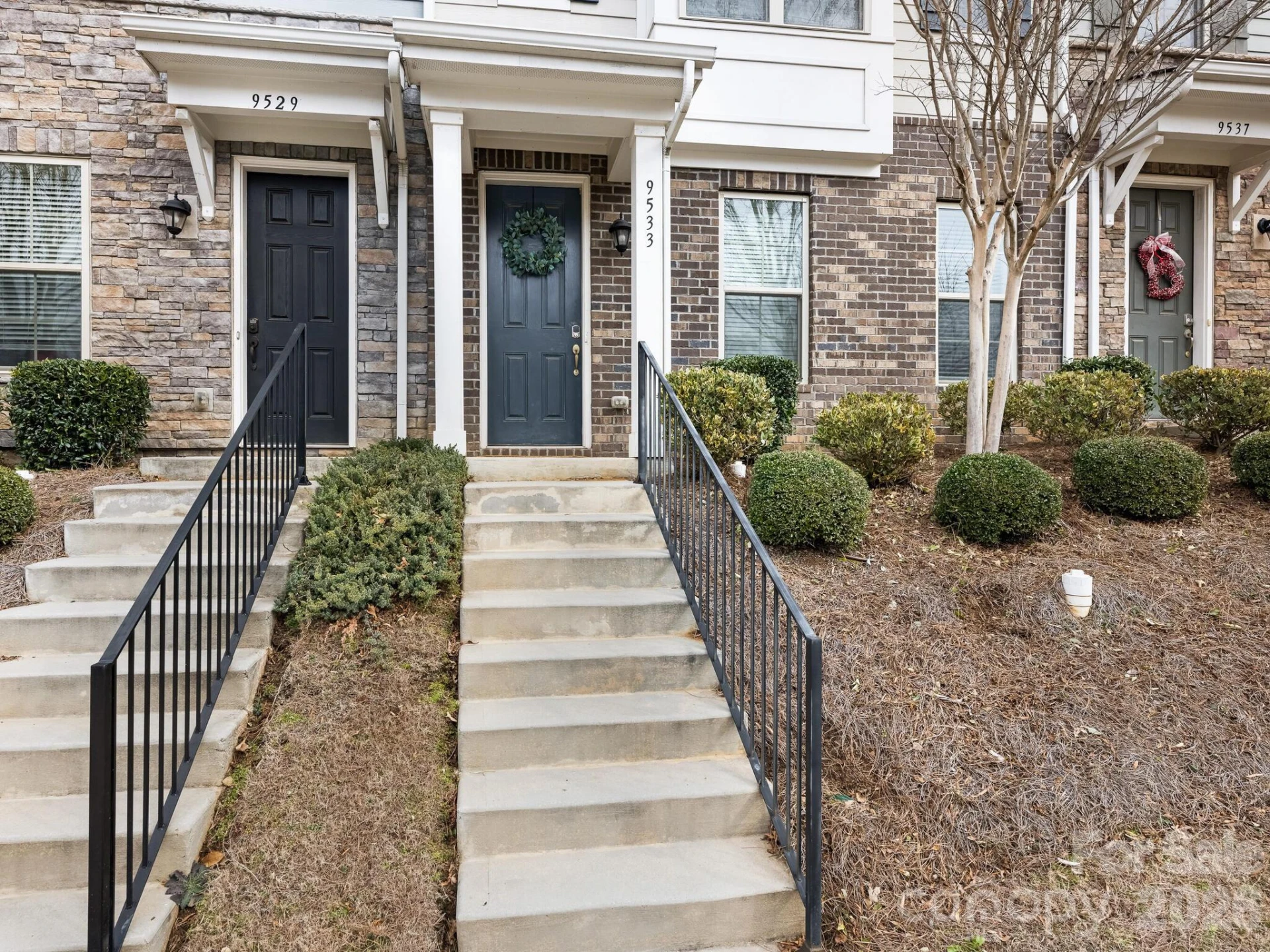 9533 Ainslie Downs Street - Photo 2