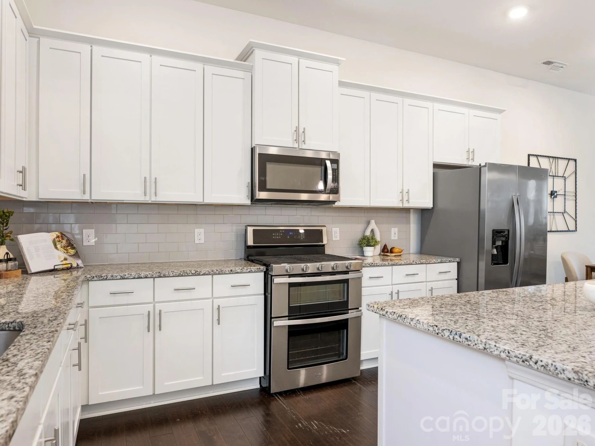 9533 Ainslie Downs Street - Photo 8