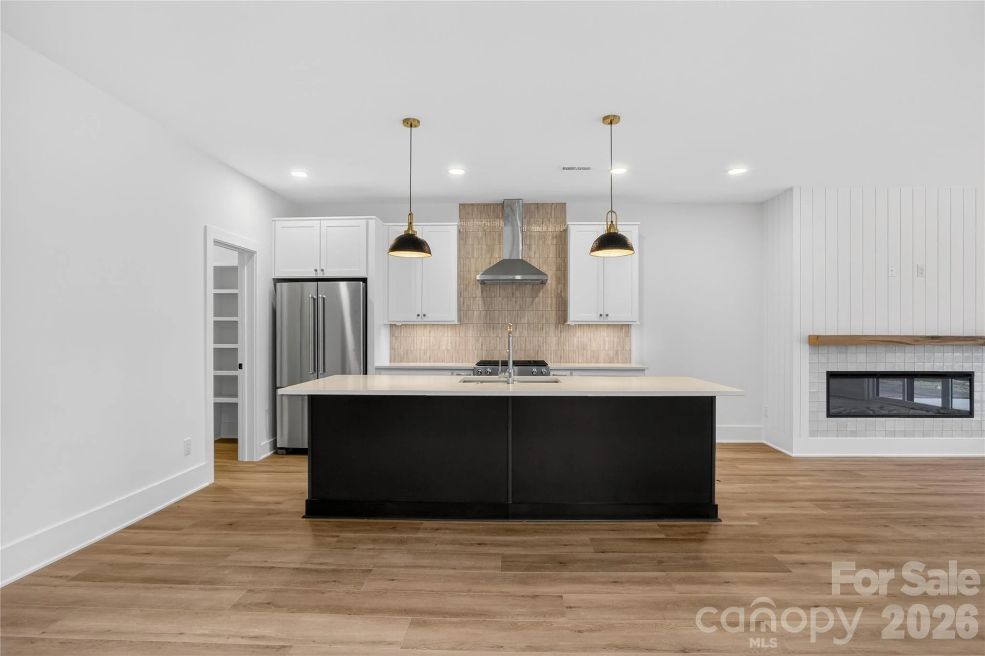 1315 CONDON Street - Photo 3