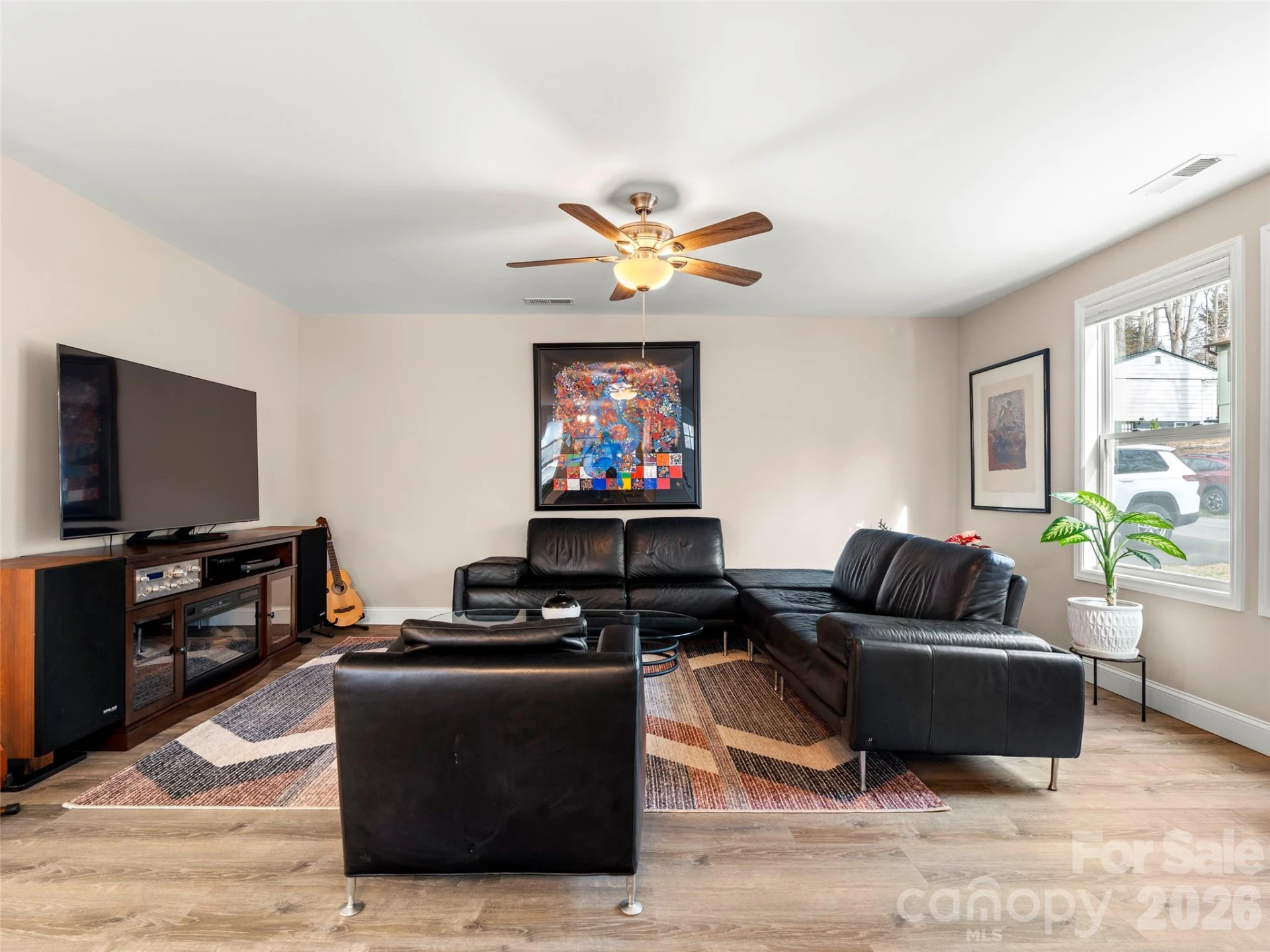 92 Lakeside Drive - Photo 3