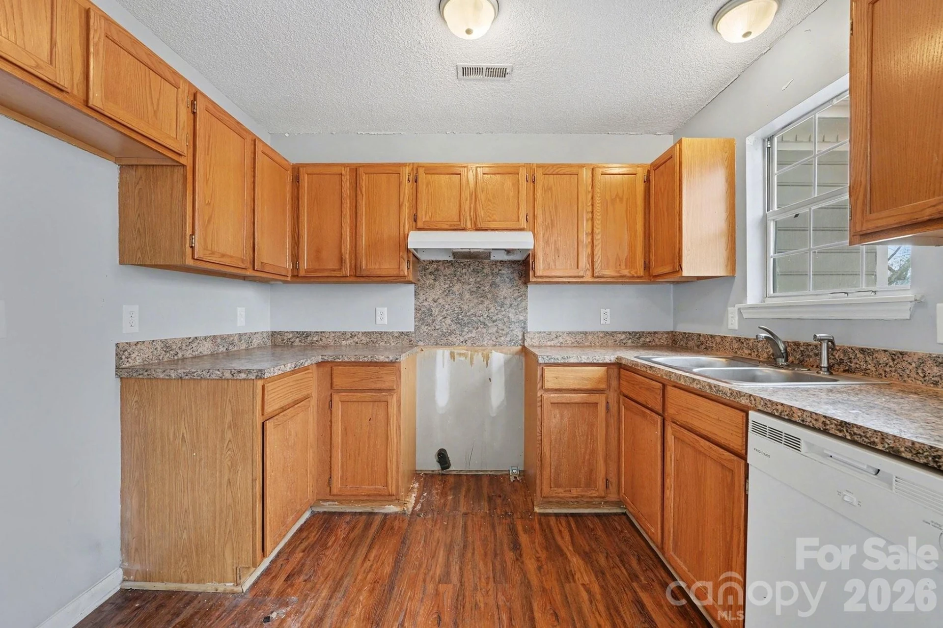 1709 Jeffrey Bryan Drive - Photo 6