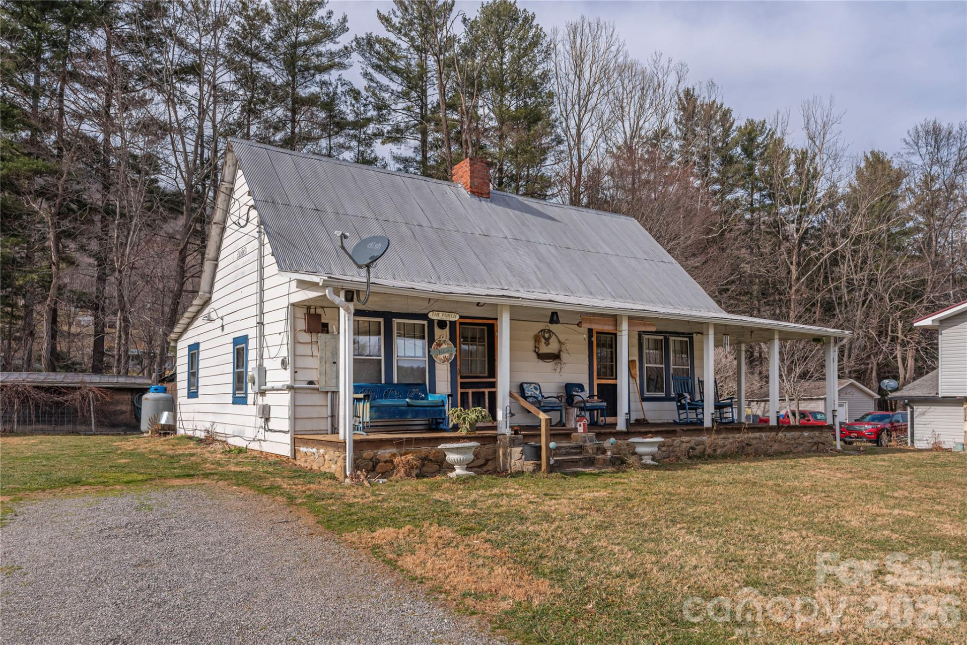 1496 Allens Creek Road - Photo 2