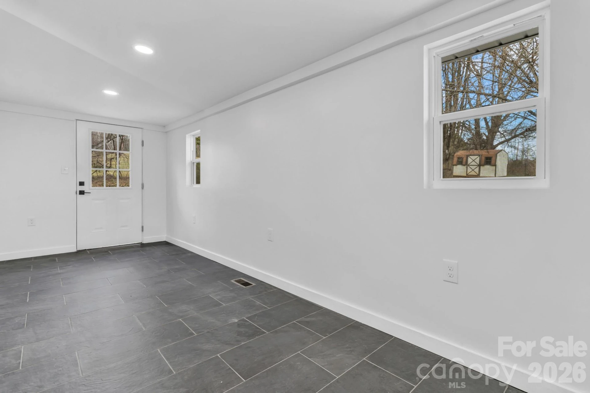 246 Marion Street - Photo 36