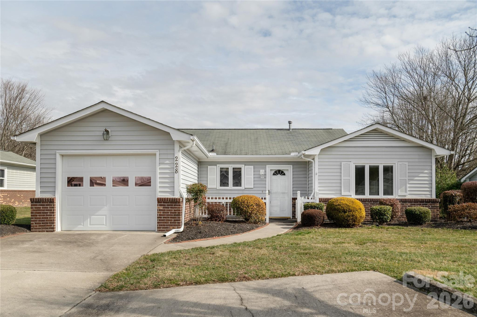 228 Dartcrest Drive - Photo 2