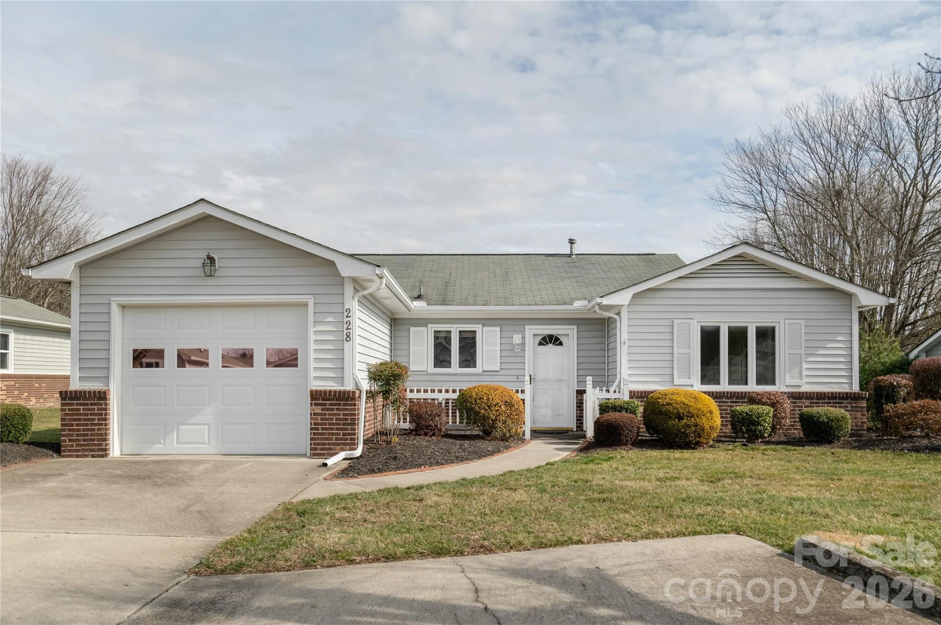 228 Dartcrest Drive - Photo 2
