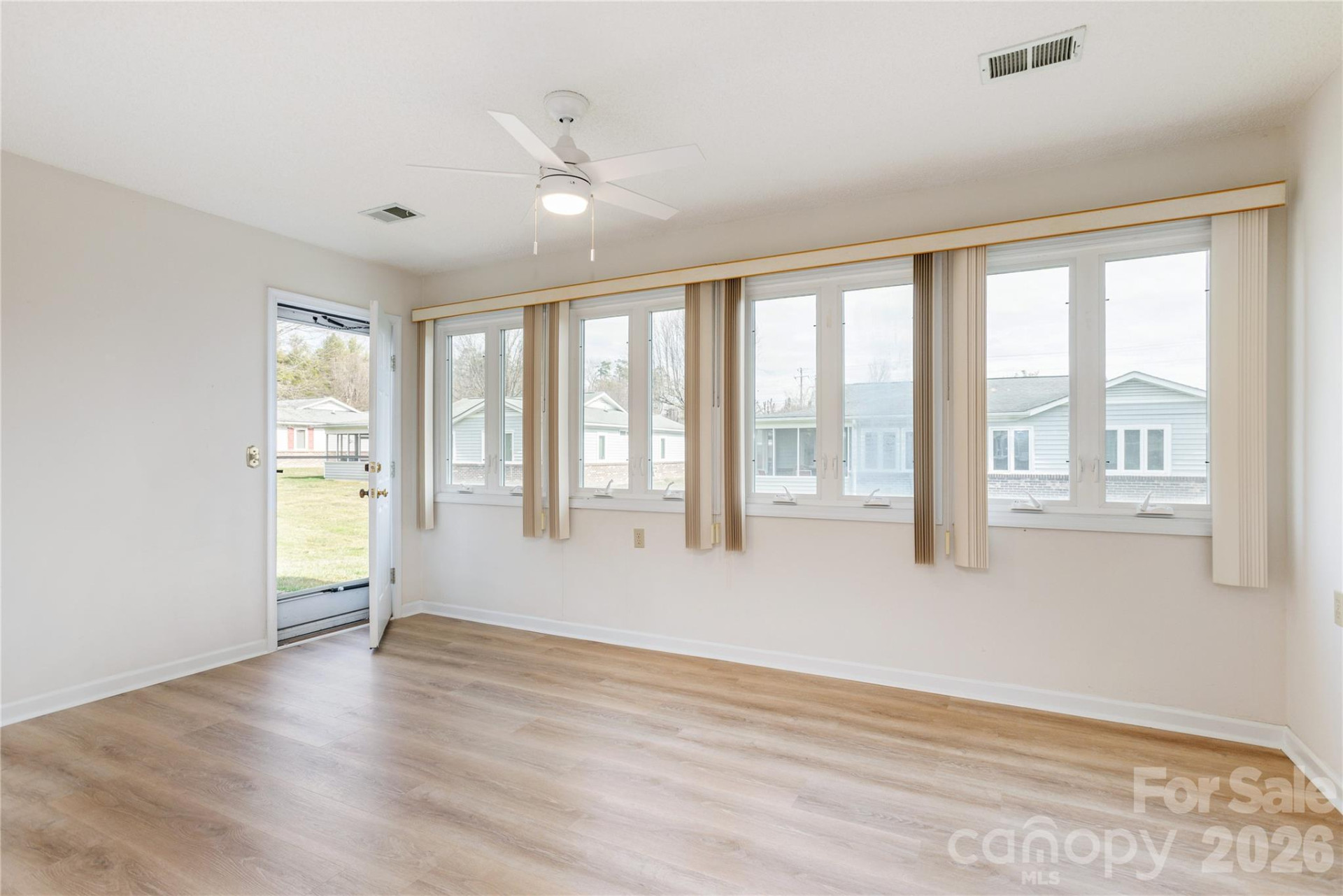 228 Dartcrest Drive - Photo 12