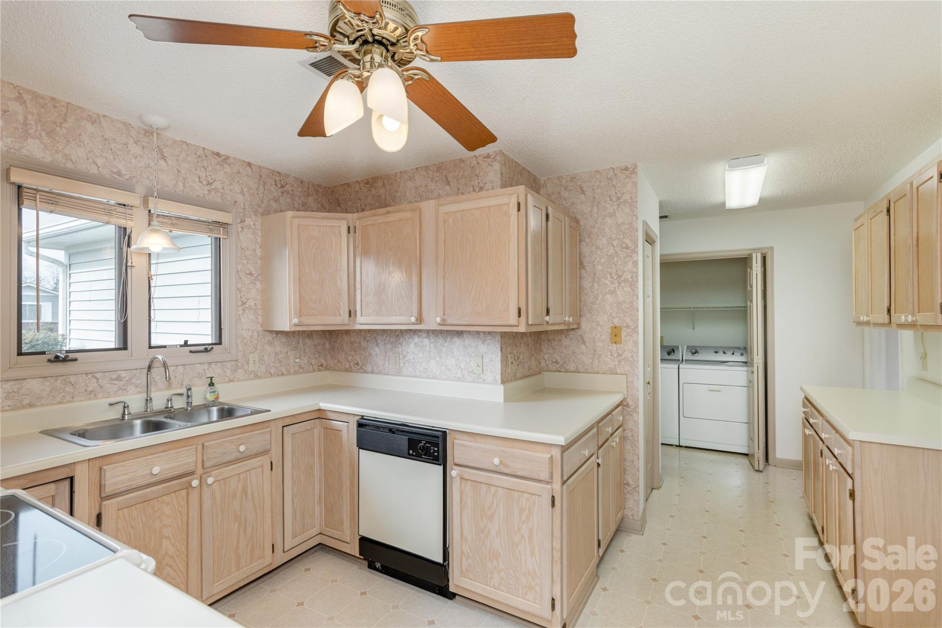 228 Dartcrest Drive - Photo 15