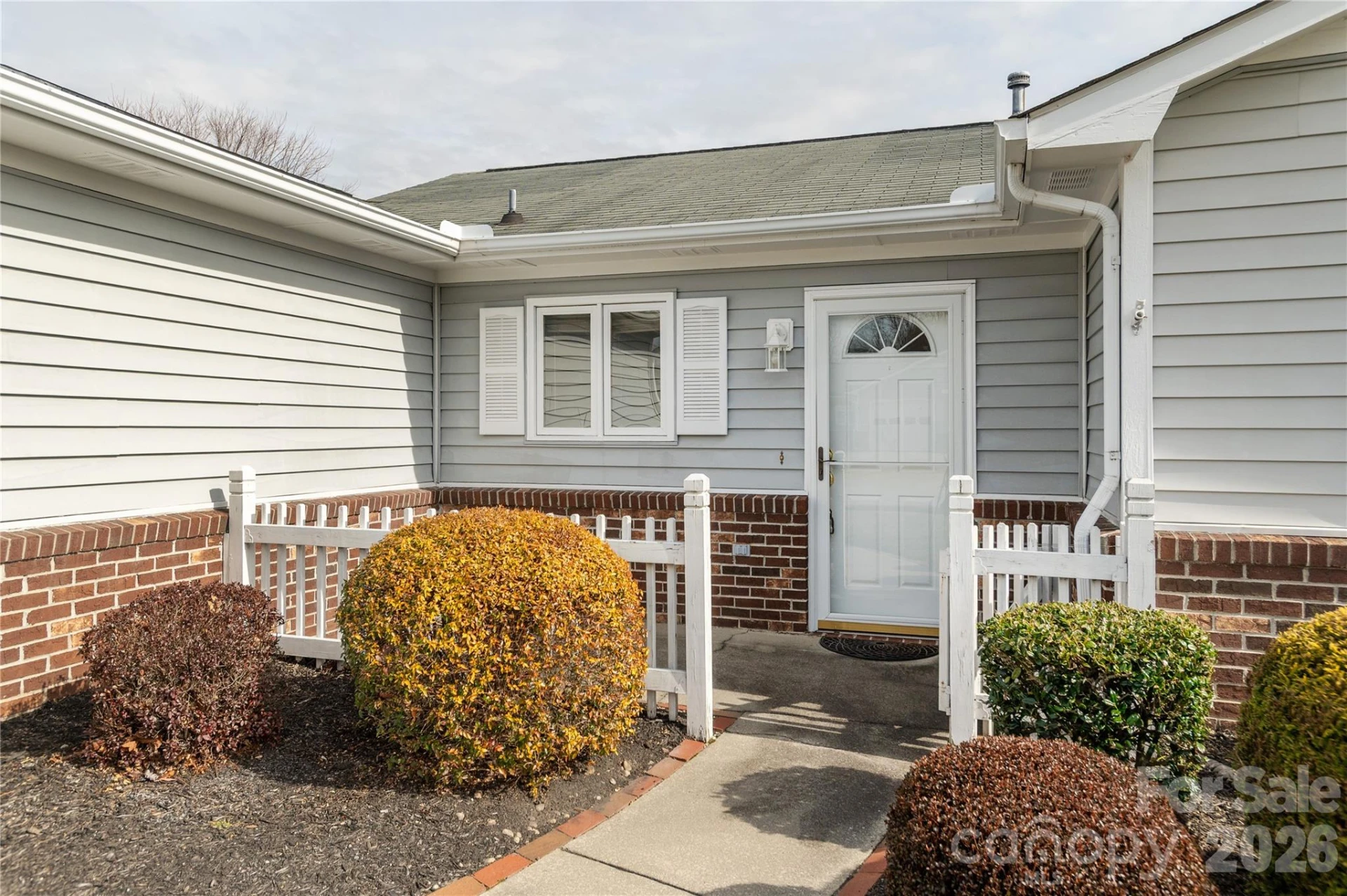 228 Dartcrest Drive - Photo 3